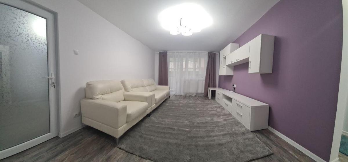 Apartament Terra Targoviste Luaran gambar