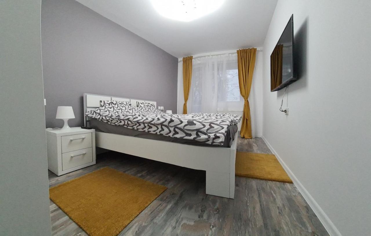 Apartament Terra Targoviste Luaran gambar