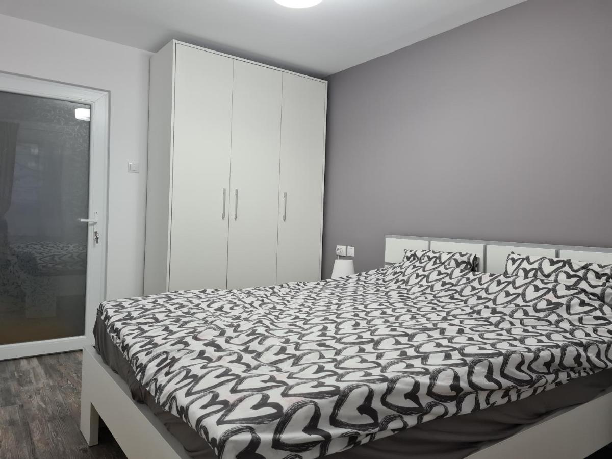 Apartament Terra Targoviste Luaran gambar
