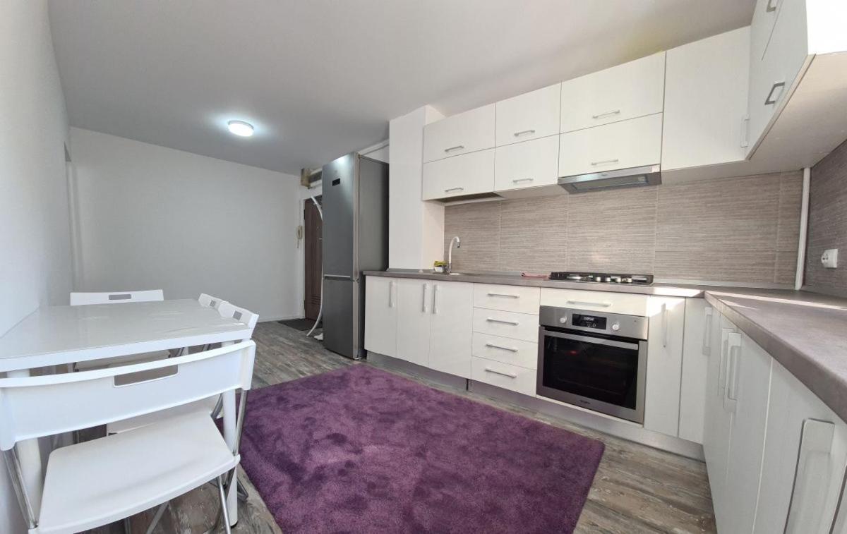Apartament Terra Targoviste Luaran gambar