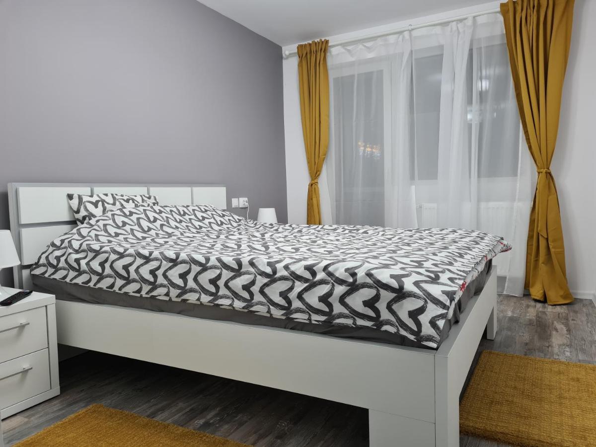 Apartament Terra Targoviste Luaran gambar